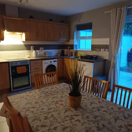 Tatil Evi Gorgeous 3 Bedroomed House 17 Sheen View Kenmare